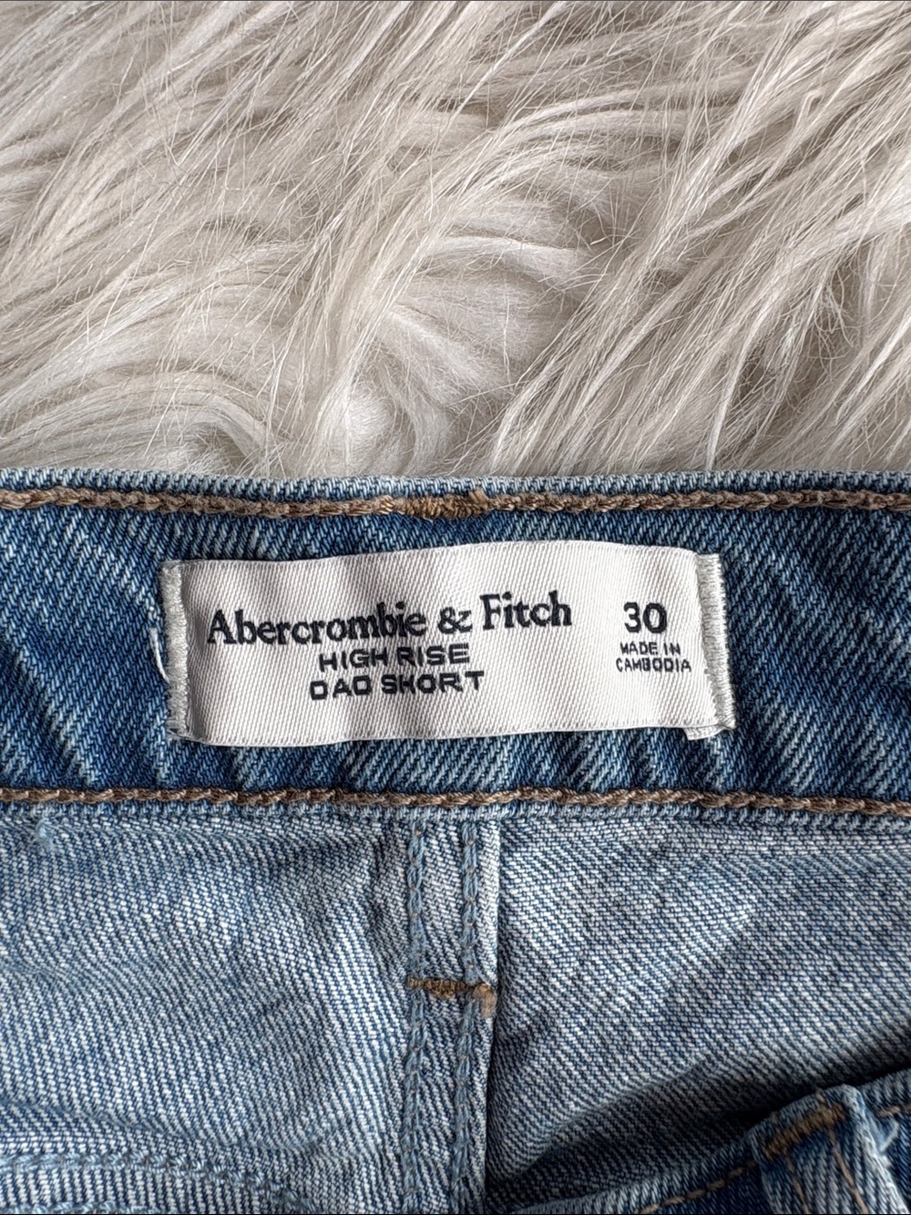 A&F High Rise Dad Short - Picture 2 of 5